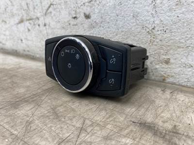 Used 2020 Ford F-550 Headlight Switch, Part # FL3T13D061CDW