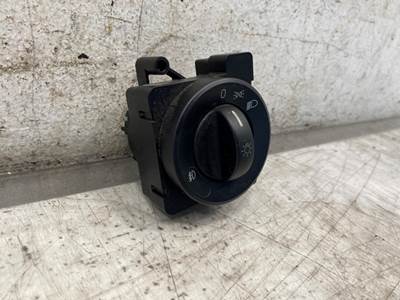 Used Freightliner Cascadia 126 Headlight Switch, Part # A0658685000