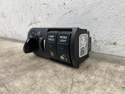 Used International LT625 Headlight Switch