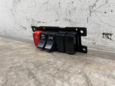 Used Kenworth T880 Headlight Switch