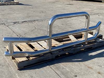 Used International LT625 Grille/Bumper Guard