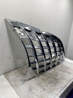 New International Lonestar LH Grille