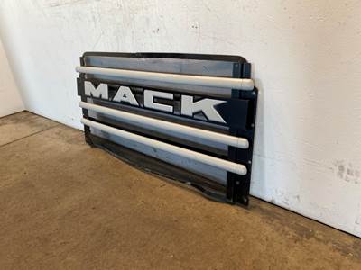 Used Mack Granite Grille