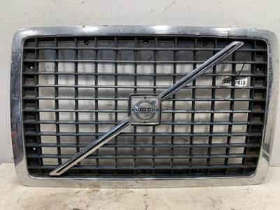 Used Volvo VNL Gen 1 Front Grille