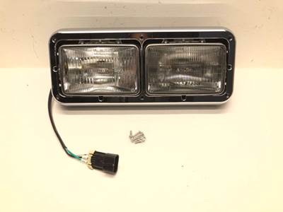 New Aftermarket Freightliner Classic RH Headlight