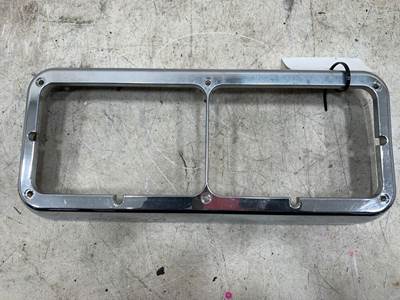 Used Western Star 4900 RH Headlight Bezel