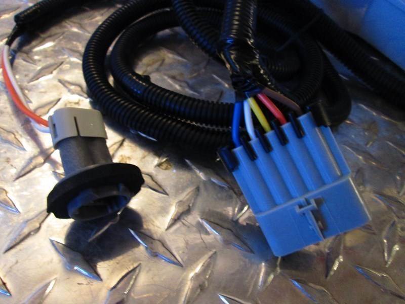 New International 4300 RH Headlight Assembly For Sale Dorr, MI