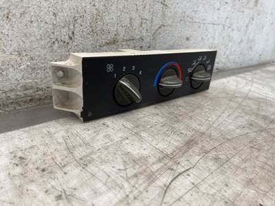 Used 2006 Chevrolet Kodiak C4500 Heater/AC Climate Control, Part # 15191308