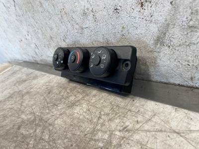 Used Freightliner Cascadia 125 Climate Control