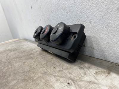 Used Freightliner Cascadia 125 Climate Control