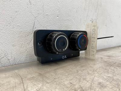 Used Freightliner Cascadia 126 Sleeper Climate Control