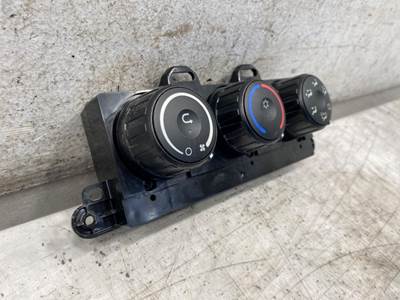 Used Freightliner Cascadia 126 Climate Control, Part # A2273670002