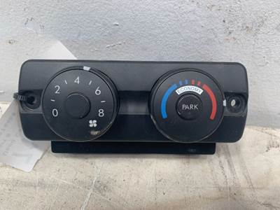 Used Freightliner Cascadia Sleeper Climate Control