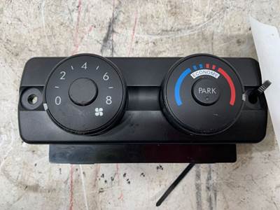 Used Freightliner Cascadia Sleeper Climate Control