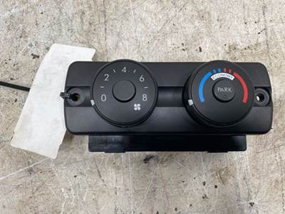 Used Freightliner Cascadia Sleeper Climate Control