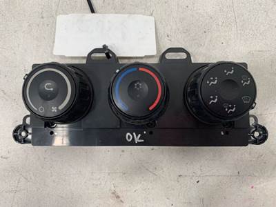 Used Freightliner Cascadia Climate Control