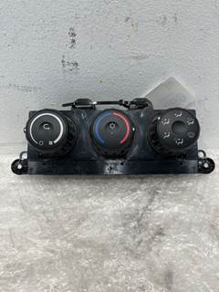 Used Freightliner Cascadia Climate Control