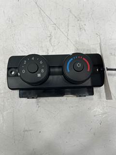 Used Freightliner Cascadia Sleeper Climate Control