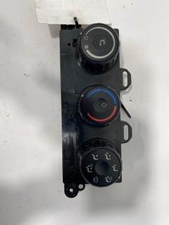 Used Freightliner Cascadia Climate Control