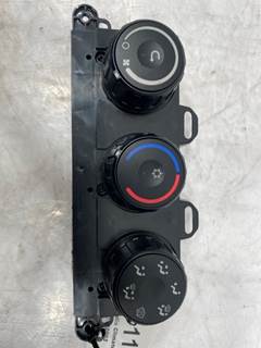 Used Freightliner Cascadia Climate Control