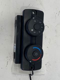 Used Freightliner Cascadia Sleeper Climate Control