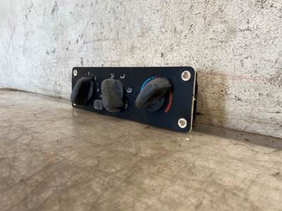 Used Freightliner Business Class M2 Climate Control