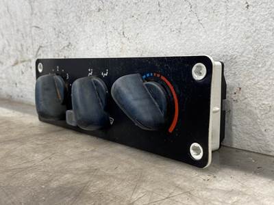 Used Freightliner Business Class M2 Climate Control