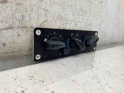 Used Freightliner Business Class M2 Climate Control, Part # A2257054007
