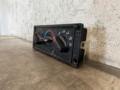 Used International 9900I Climate Control