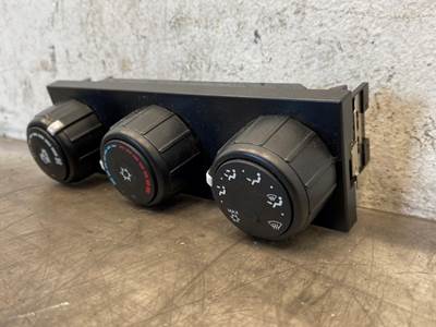 Used International LT625 Dash Climate Control