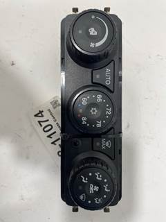 Used Kenworth T680 Dash Climate Control