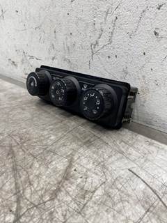 Used Kenworth T680 Climate Control