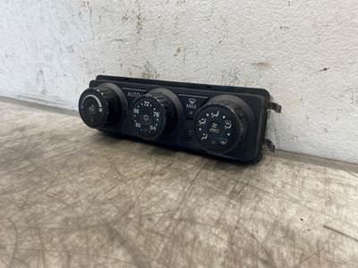 Used Kenworth T680 Dash Climate Control