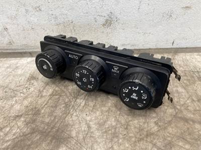 Used Kenworth T680 Dash Climate Control