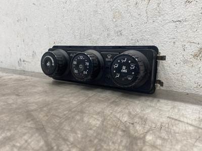 Used Kenworth T680 Dash Climate Control