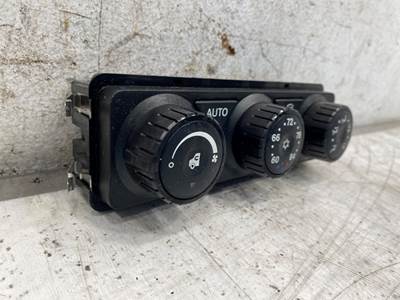 Used 2019 Kenworth T880 Climate Control, Part # F21102813B1