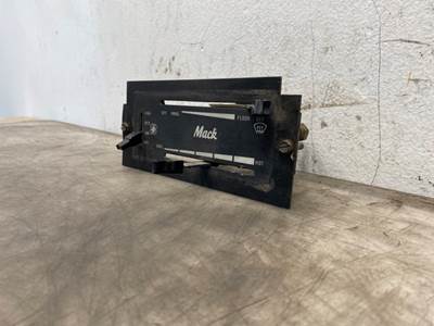 Used Mack CH612 Climate Control