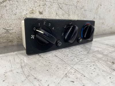 Used Peterbilt 348 Climate Control, Part # Q216119