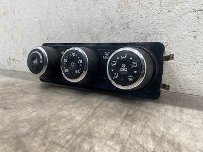 Used Peterbilt 579 Dash Climate Control