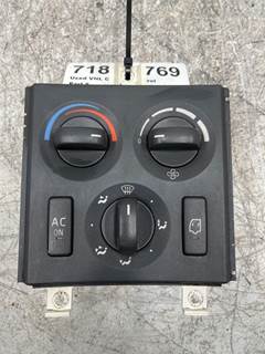 Used Volvo VNL Gen 2 Climate Control