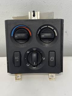 Used Volvo VNL Gen 2 Climate Control