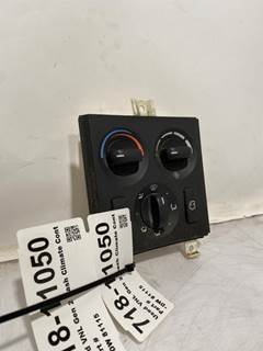 Used Volvo VNL Gen 2 Dash Climate Control