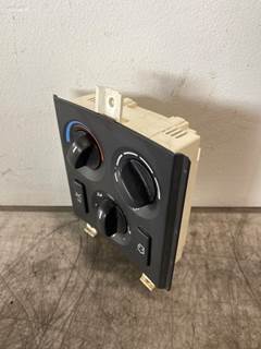 Used Volvo VNL Gen 2 Dash Climate Control