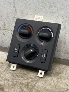 Used Volvo VNL Gen 2 Dash Climate Control
