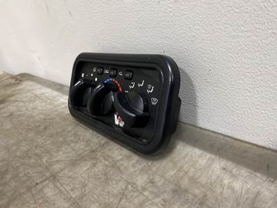 Used 2020 Western Star 5700XE Dash Climate Control, Part # A2273492007