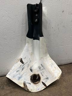 Used Freightliner Cascadia RH Hood Bracket