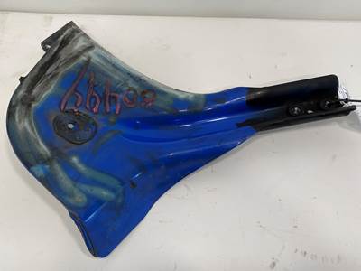 Used Freightliner Cascadia RH Hood Bracket