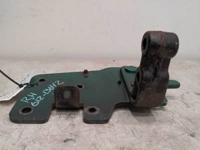 Used Kenworth T680 RH Hood Bracket