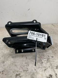 Used Mack CXU LH Hood Bracket