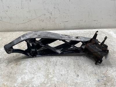 Used Volvo VNL RH Hood Bracket